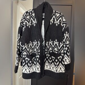 EUC Old Navy thick sweater